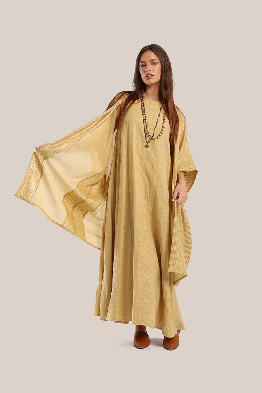 Abaya style coat with short and tiny pleats