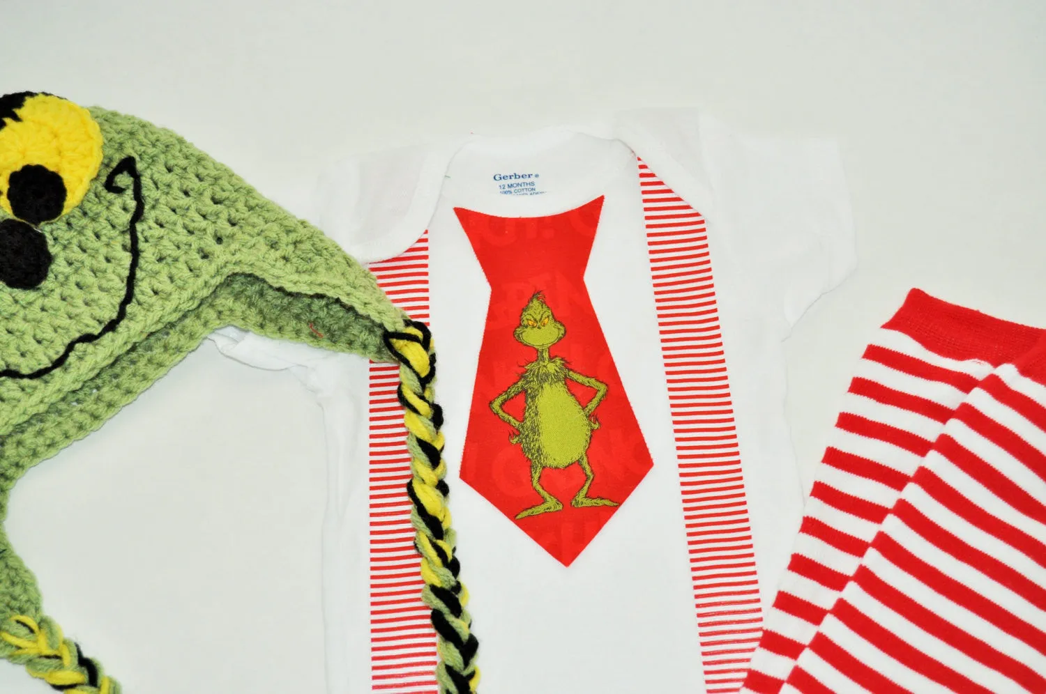 baby/toddler grinch set, grinch hat, leg warmers,grinch photo prop, grinch cake smash, grinch outfit, grinch cake smash, holiday cake smash