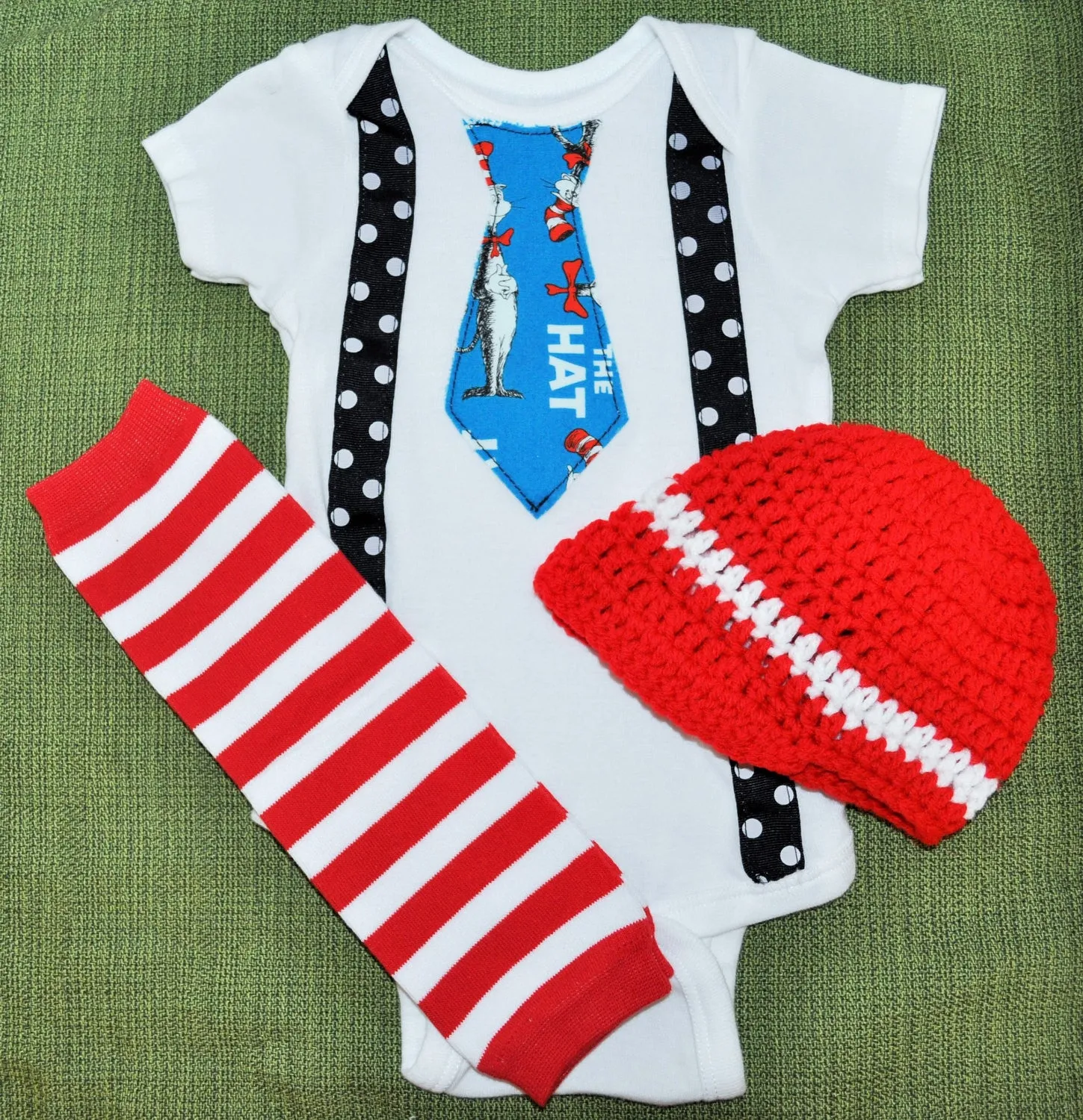 Dr. Seuss cake smash outfit, Dr Seuss Birthday outfit, Dr Suess Newspaper boy hat, Dr Seuss Shirt, Dr Seuss Leg Warmers, Dr Seuss Shirt