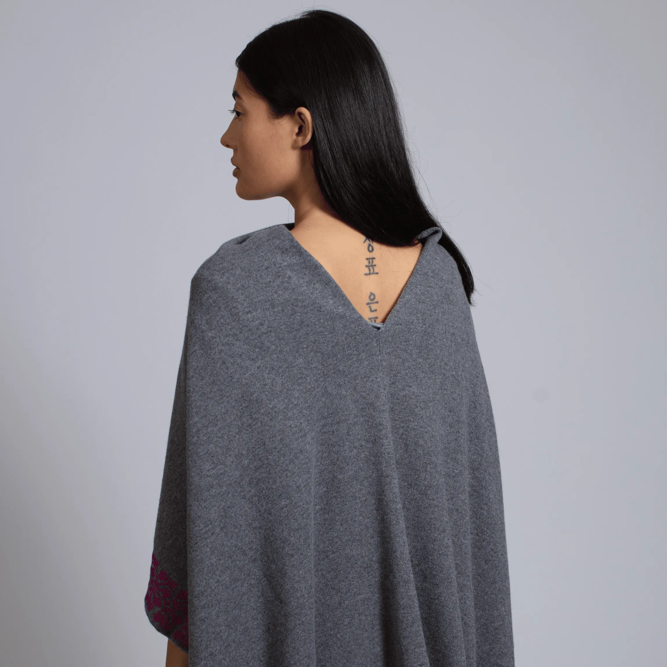 GRAY CASHMERE PONCHO