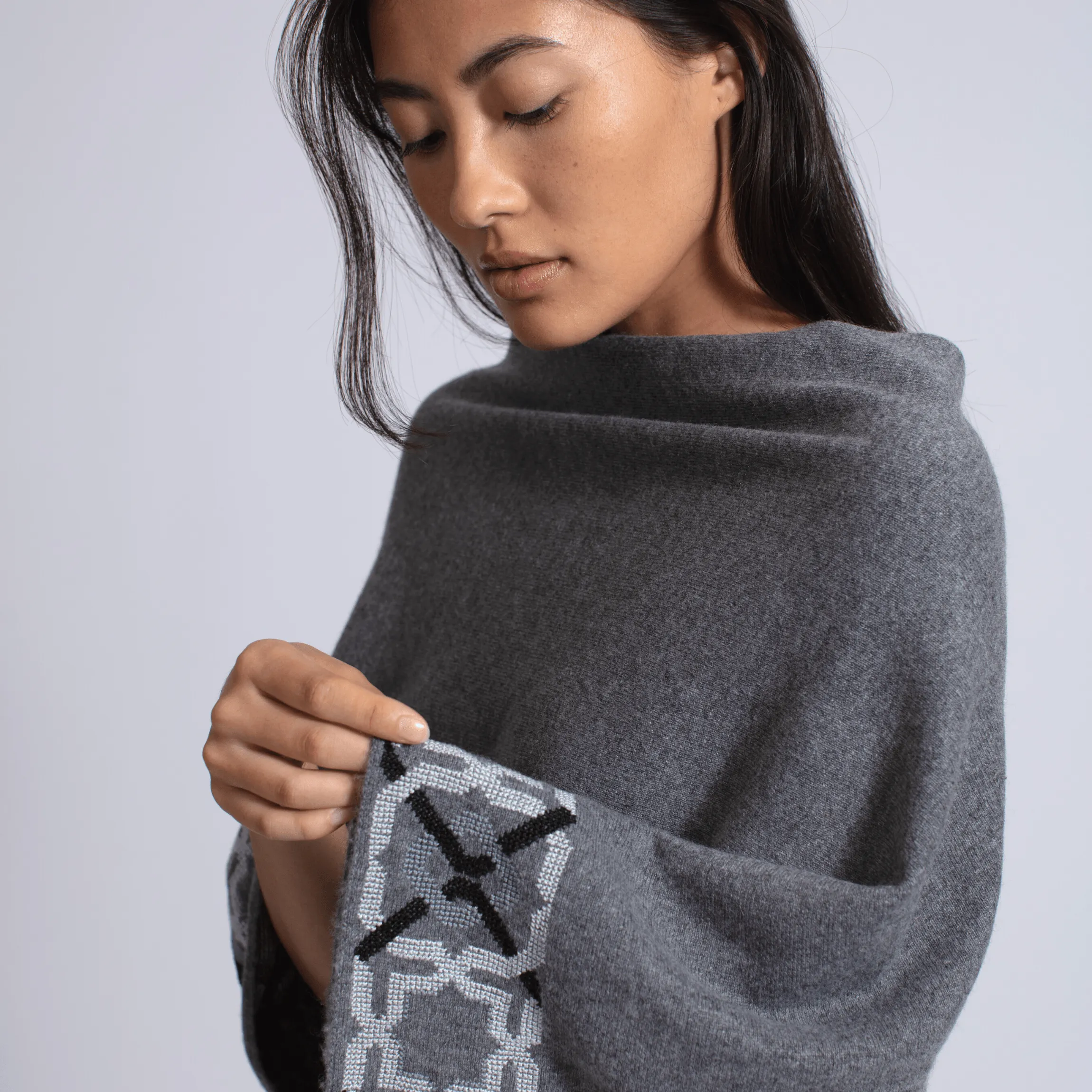 GRAY CASHMERE PONCHO