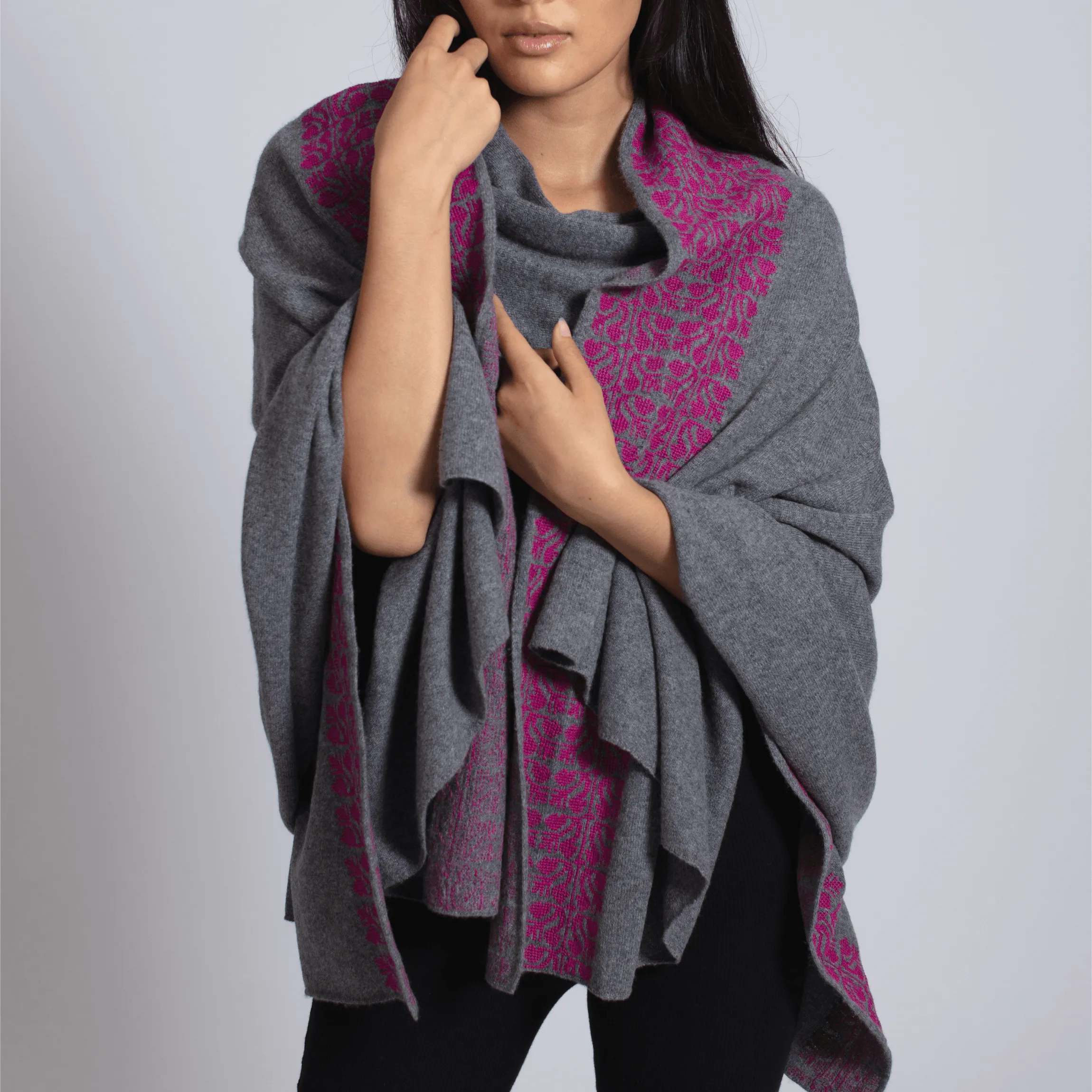 GRAY CASHMERE PONCHO