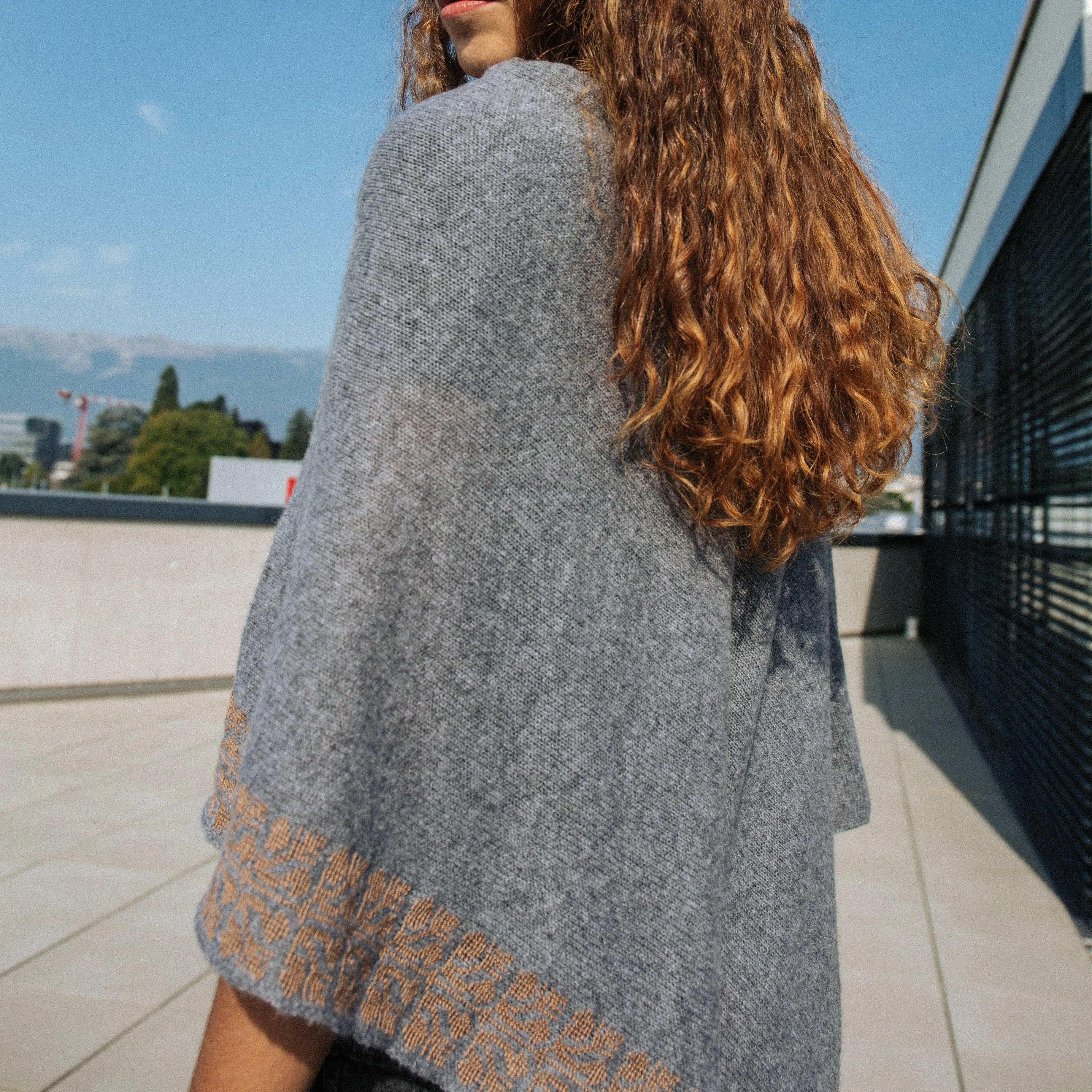 GRAY CASHMERE PONCHO