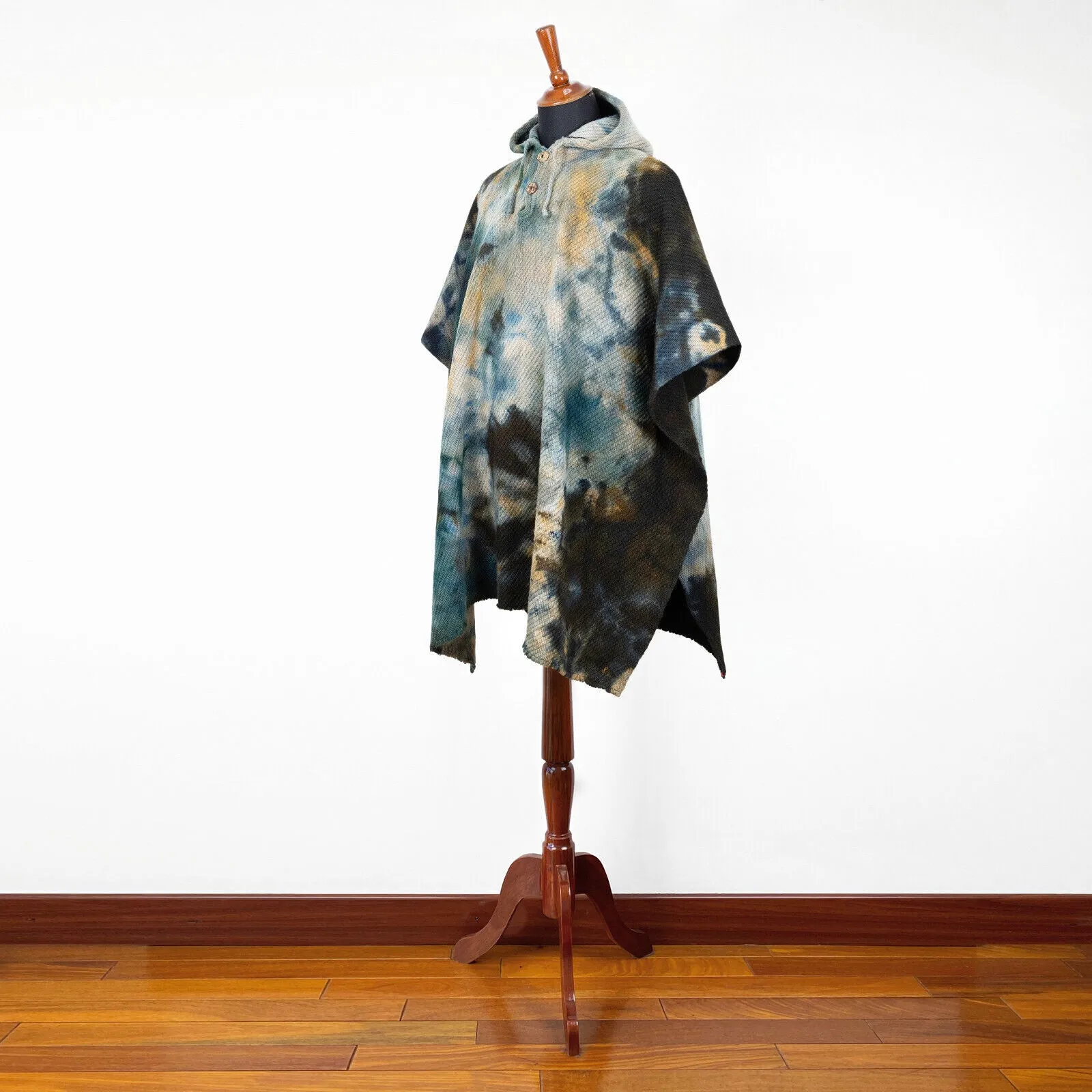 Lubushcu - Llama Wool Unisex South American Handwoven Hooded Poncho - smoke camo abstract pattern