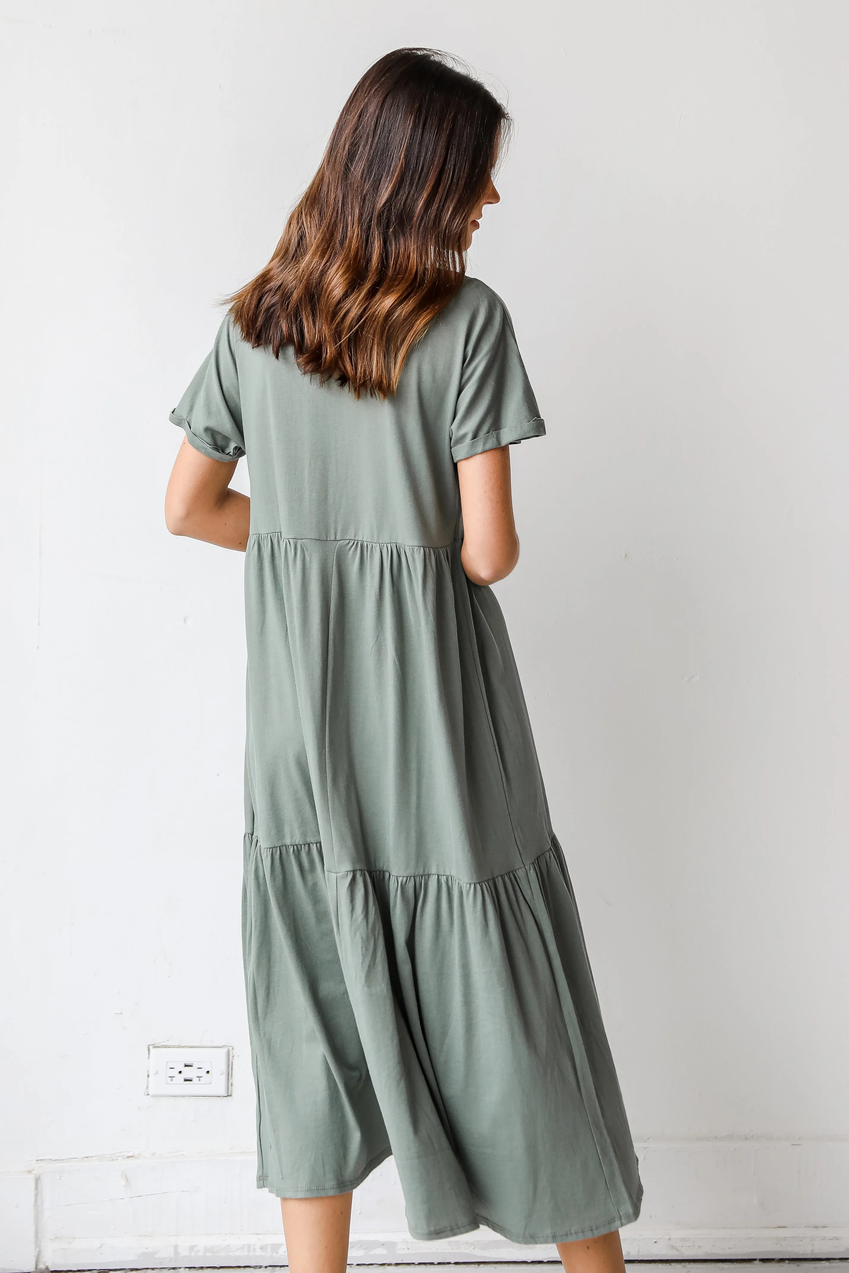 Make The Call Tiered Midi Dress