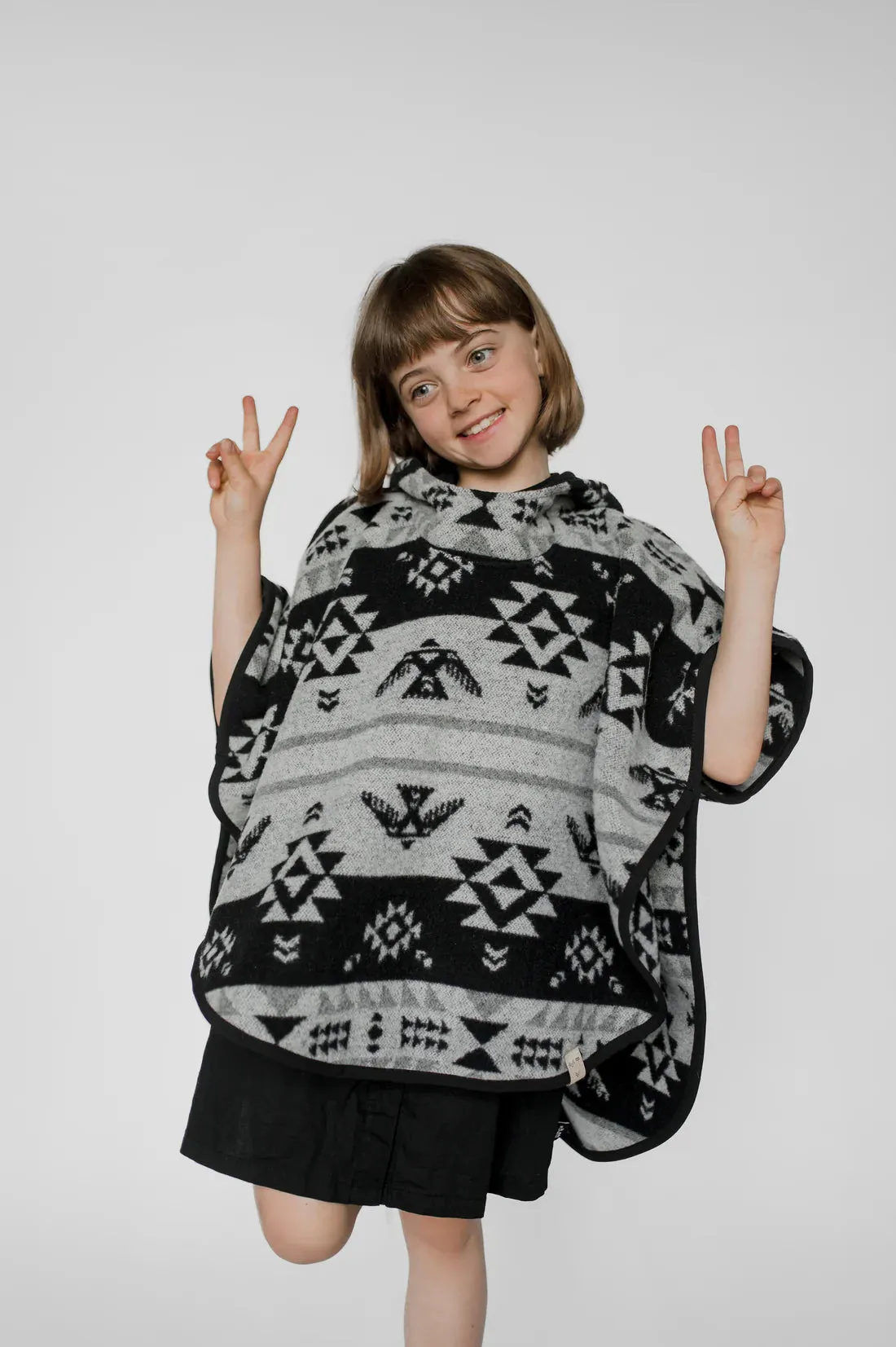 Mini Tipi Poncho pour enfant Thunderbird gris