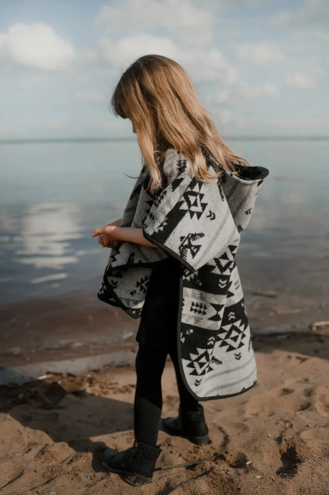 Mini Tipi Poncho pour enfant Thunderbird gris