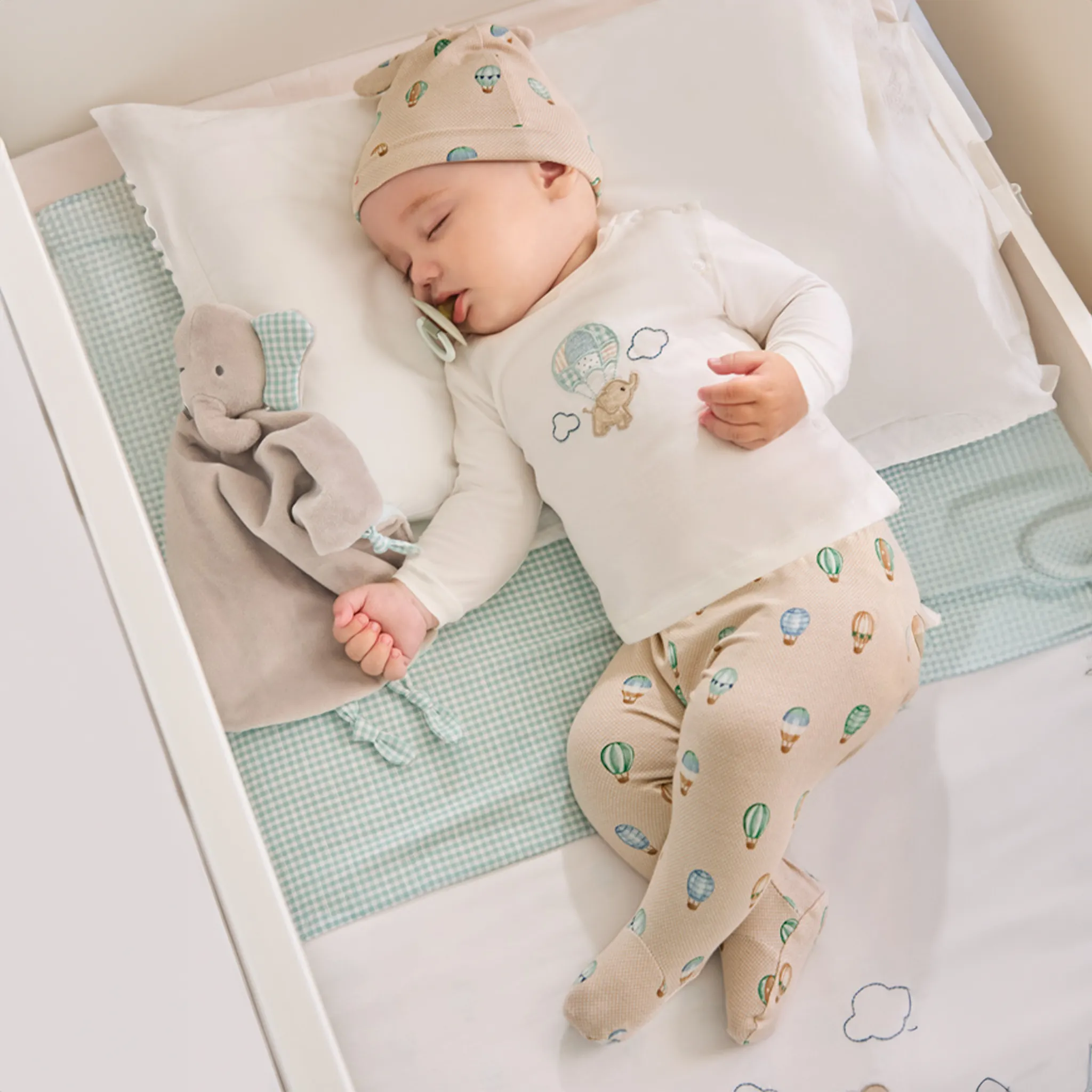 Newborn 3-Piece Set-Beige Elephant