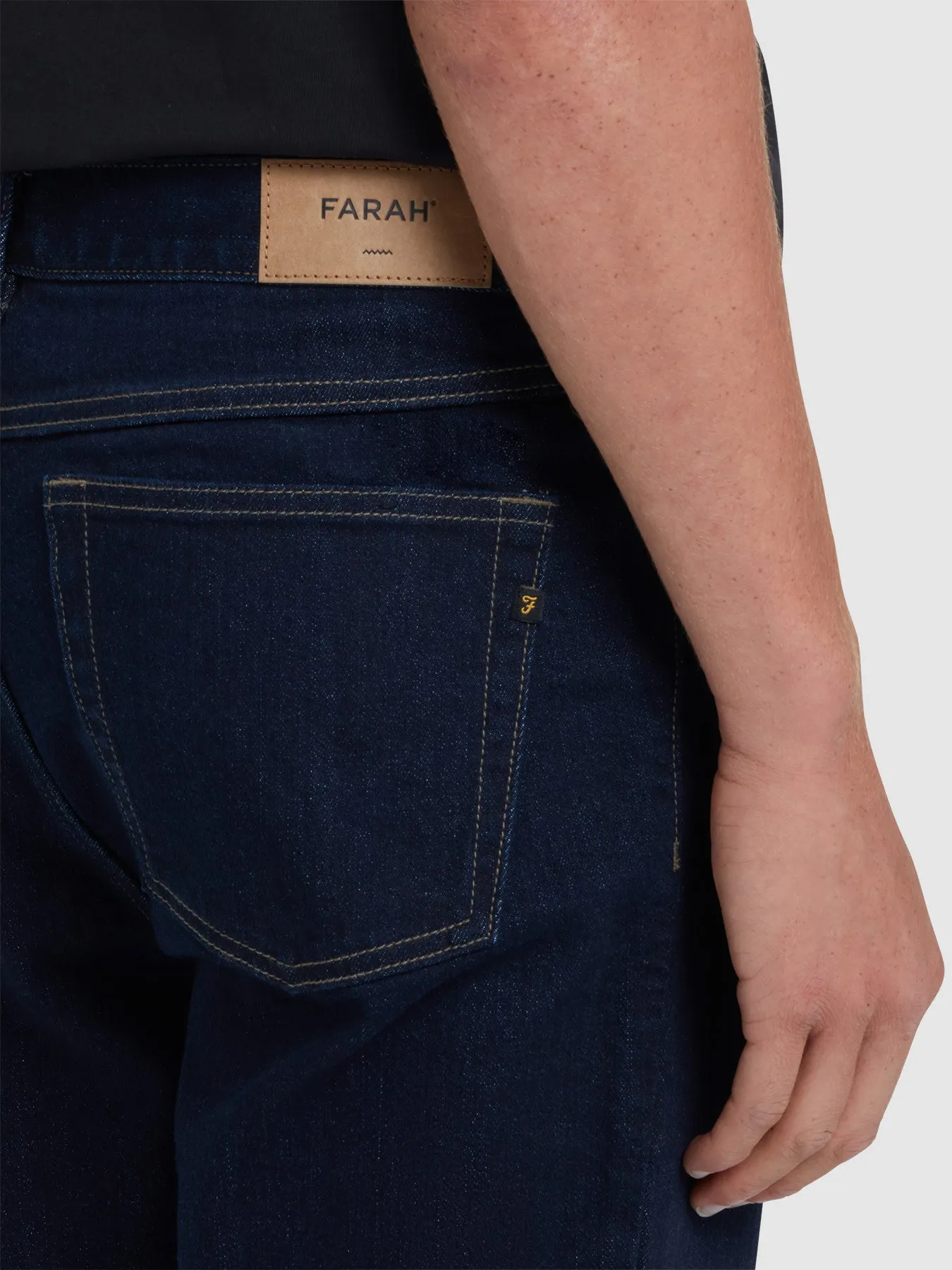 Norwood Regular Fit Jeans In Rinse Denim