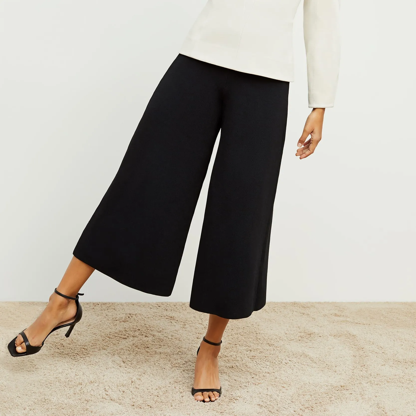 Rogala Stretch Culotte - Jardigan Knit :: Black