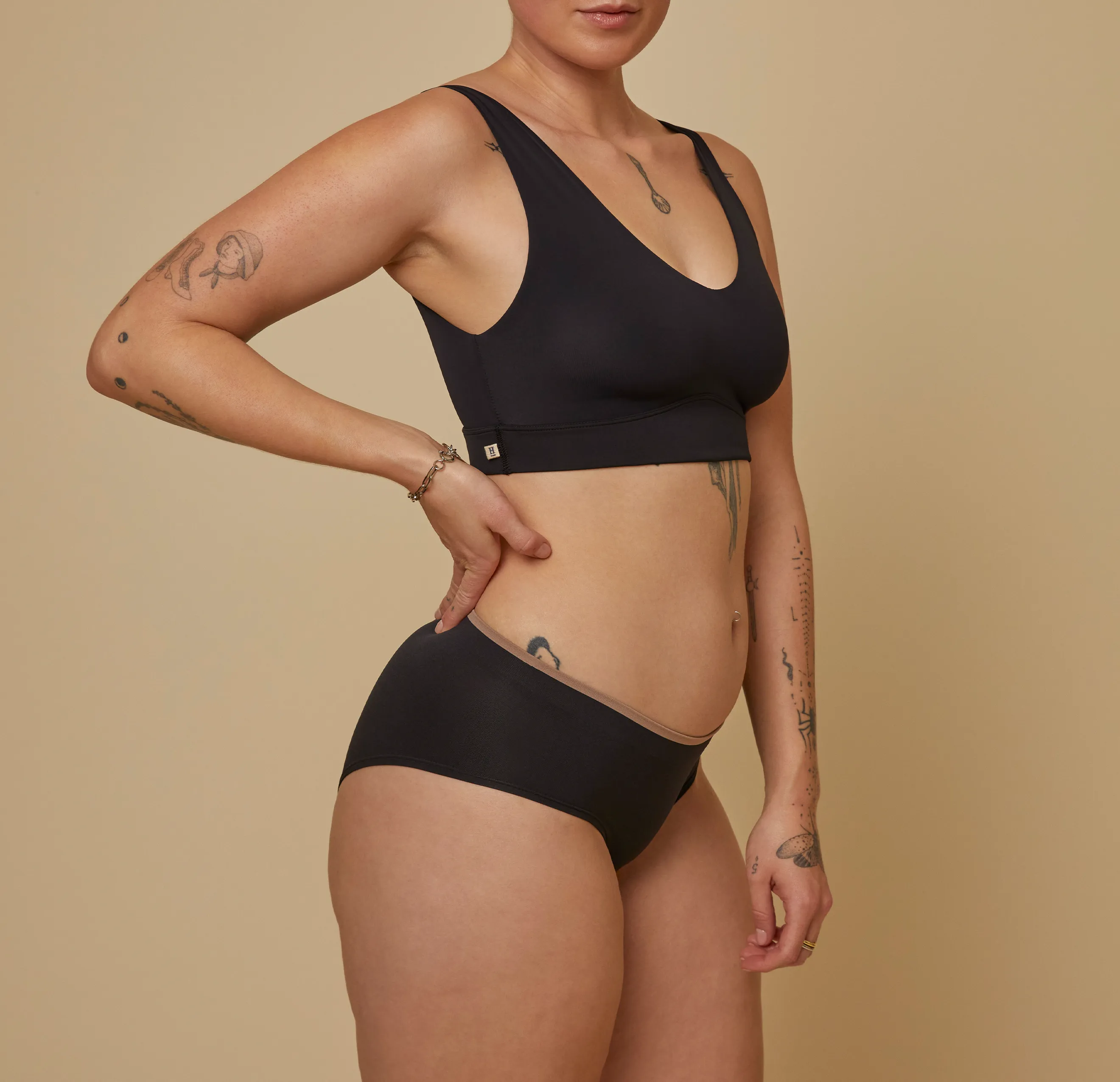 Supersoft Seamless Hiphugger - Black