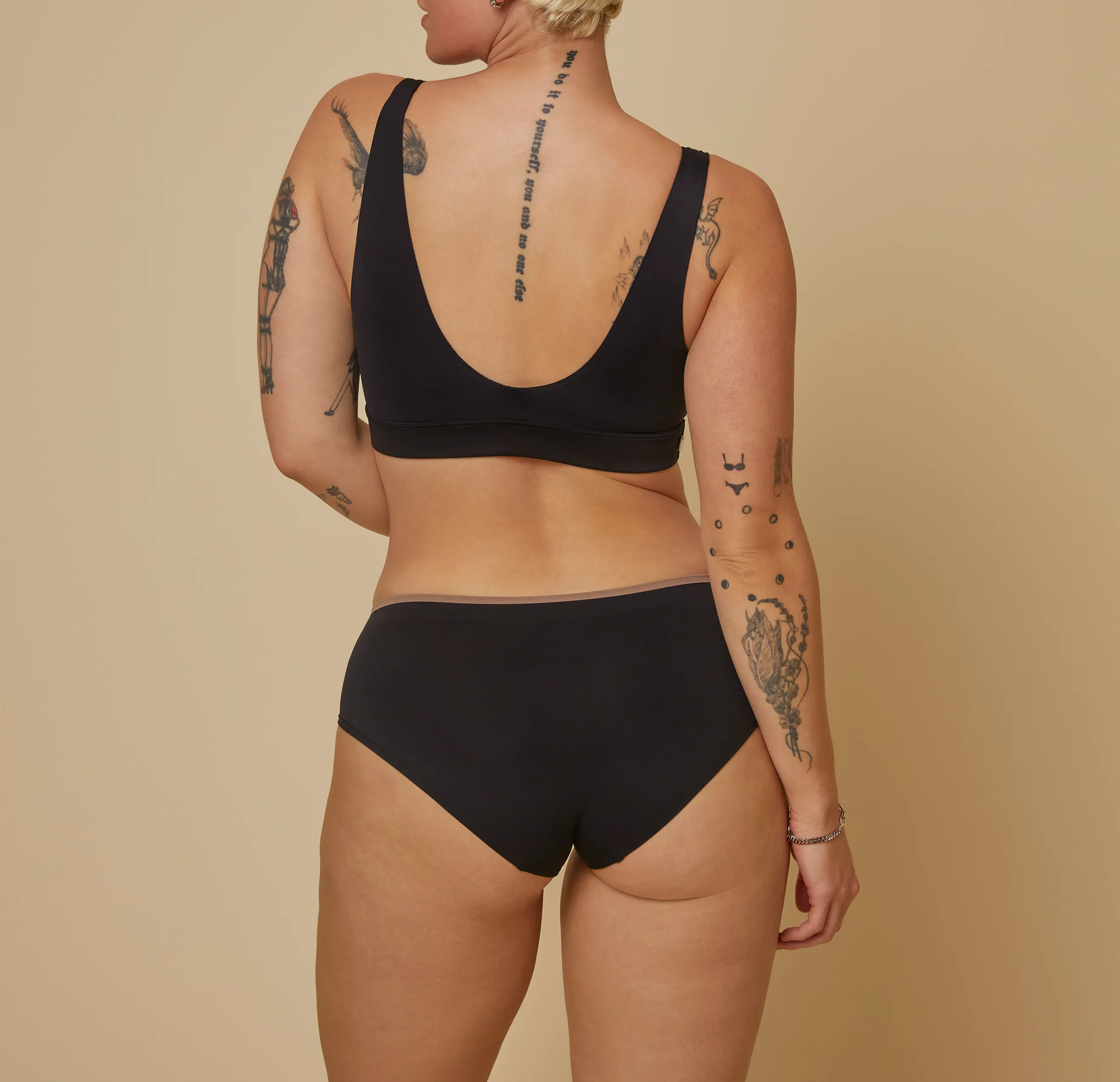 Supersoft Seamless Hiphugger - Black